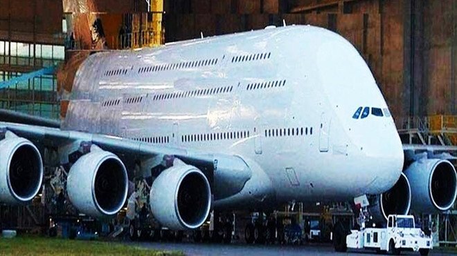 Chiêm ngưỡng 10 mẫu siêu máy bay vẫn còn tồn tại