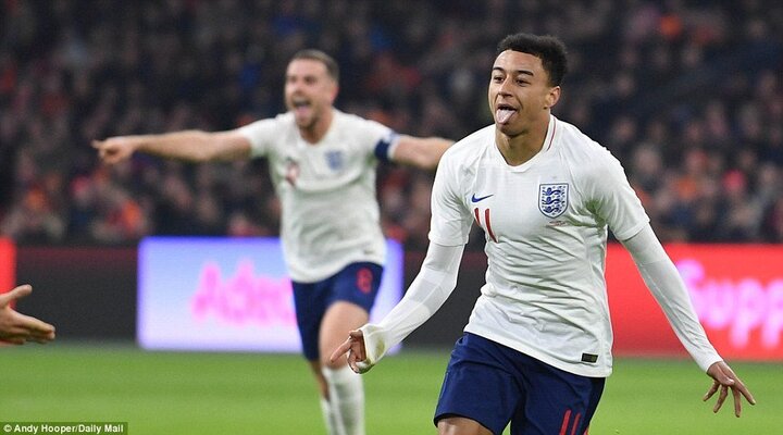 Jesse Lingard ghi bàn đầu tiên, Anh đánh bại Hà Lan ngay trên sân khách