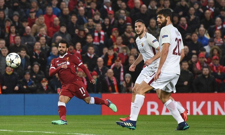 Chẳng có gì xấu hổ khi quỳ gối trước 'vị thần' Salah