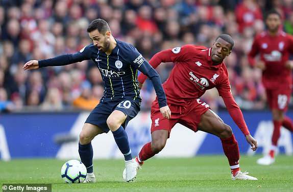 Mahrez đá hỏng phạt đền, Man City chia điểm kịch tính với Liverpool