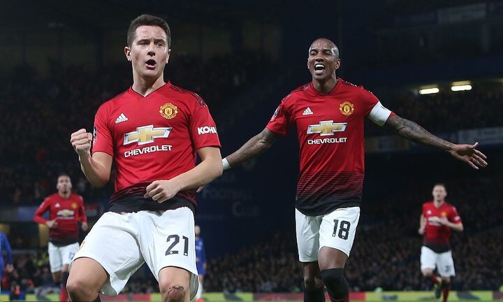 Pogba toả sáng, MU biến Chelsea thành cựu vương FA Cup