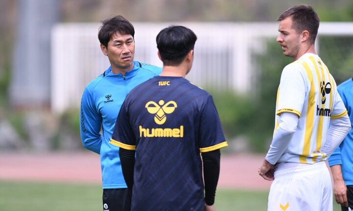 Thầy mới của Công Phượng từng dẫn dắt đội kém hơn Incheon United