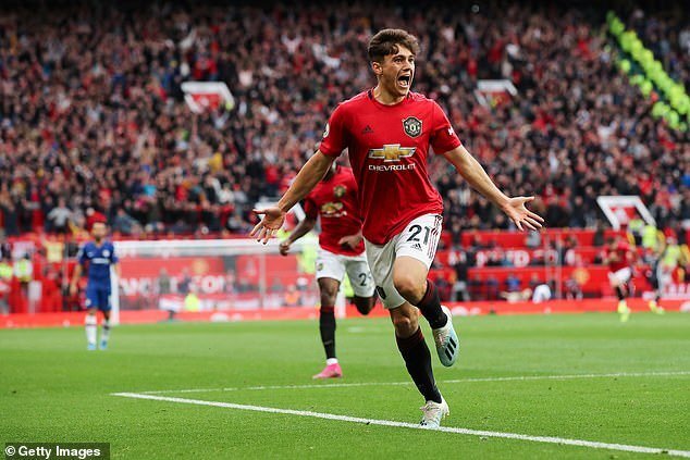Daniel James: Từ cầu thủ suýt đá hạng ba đến bàn thắng vỡ oà ở Old Trafford