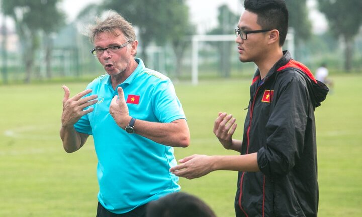 U19 Thái Lan vs U19 Việt Nam: Màn ra mắt của ‘phù thủy trắng’