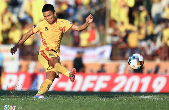 Cựu tuyển thủ Quốc gia ghi bàn, Thanh Hoá trụ hạng V-League