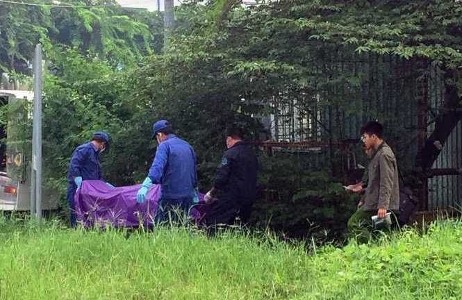 Không có tiền chữa bệnh, cụ bà treo cổ trên cây trứng cá