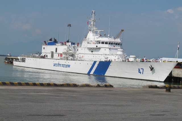 Tàu lực lượng bảo vệ bờ biển Ấn Độ cập cảng Đà Nẵng