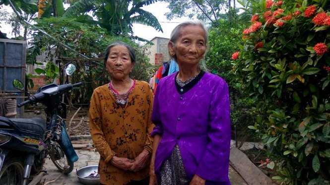 Vừa nhận tiền cứu trợ lũ lụt đã bị cán bộ thôn thu lại gần hết