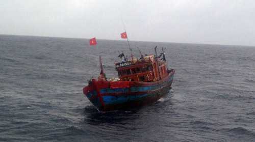 Điều 6 tàu cá cứu 11 ngư dân gặp nạn ở Hoàng Sa