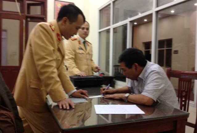 Xe biển xanh gây tai nạn rồi bỏ chạy trên phố Hà Nội: Tài xế là lái xe của Ban Kinh tế Trung ương