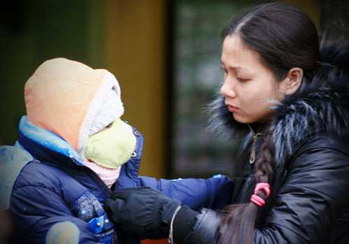 Thời tiết hôm nay: Miền Bắc hửng nắng, miền Trung mưa giảm