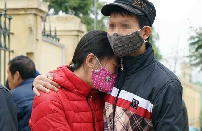 Vợ kẻ sát hại 4 bà cháu ở Quảng Ninh: 'Mẹ con tôi biết sống sao với dư luận sau tội ác của anh'