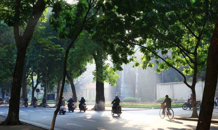 Miền Bắc nắng ấm trước khi đón gió mùa Đông bắc mạnh cuối tuần