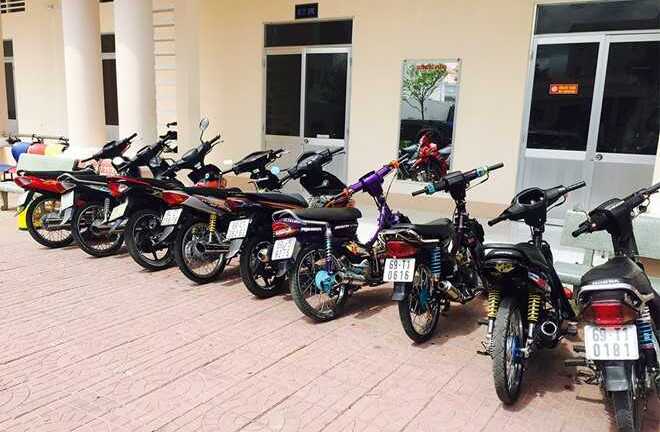 Cảnh sát chặn bắt nhóm thanh niên 'thử' xe chuẩn bị 'đi bão' đêm giao thừa