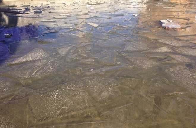 Băng giá xuất hiện ở dãy Hoàng Liên Sơn