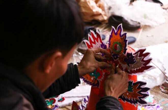 Người làm vàng mã 'hốt bạc' trong ngày ông Công, ông Táo