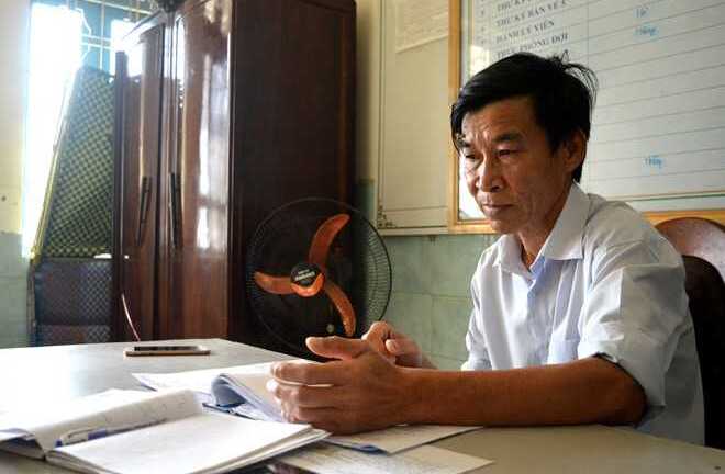 Trả lại túi đồ cho khách Tây để quên, nhân viên đường sắt từ chối tiền 'cảm ơn'