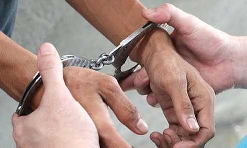 Trốn truy nã 15 năm, 'trùm' ma tuý bị bắt đúng ngày về nước