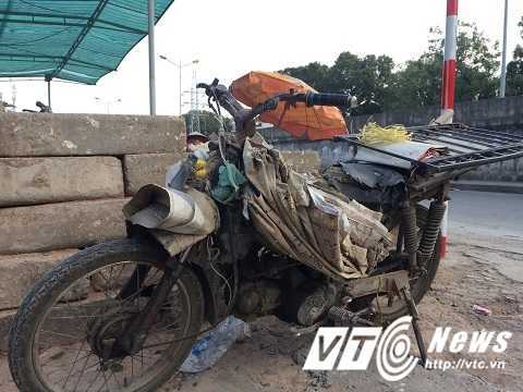 Ảnh: Xe máy 'quá đát' tung hoành phố Thủ đô