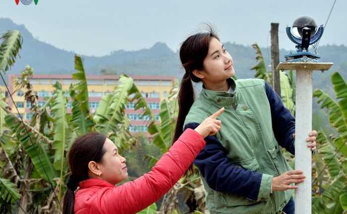 Ảnh: Lặng lẽ cuộc sống của những người làm nghề 'bắt bệnh ông trời'