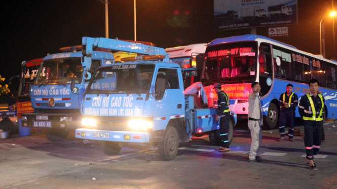 Bộ Giao thông vận tải và Hà Nội đối thoại với nhà xe phản đối phân tuyến