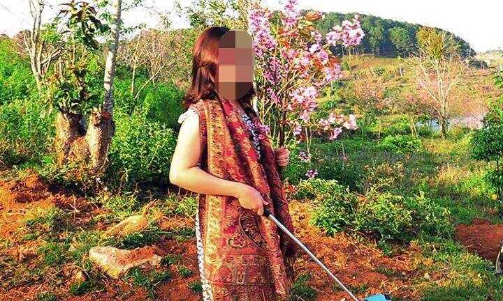 Bị cư dân mạng lên án, nữ du khách bẻ hoa anh đào ở Đà Lạt lên tiếng