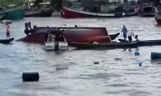 Tàu tham gia lễ hội lật chìm ở biển Gành Hào - Bạc Liêu: Nạn nhân kể phút giây sinh tử