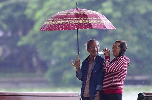 Thời tiết hôm nay 12/4: Đón không khí lạnh, miền Bắc giảm 10°C