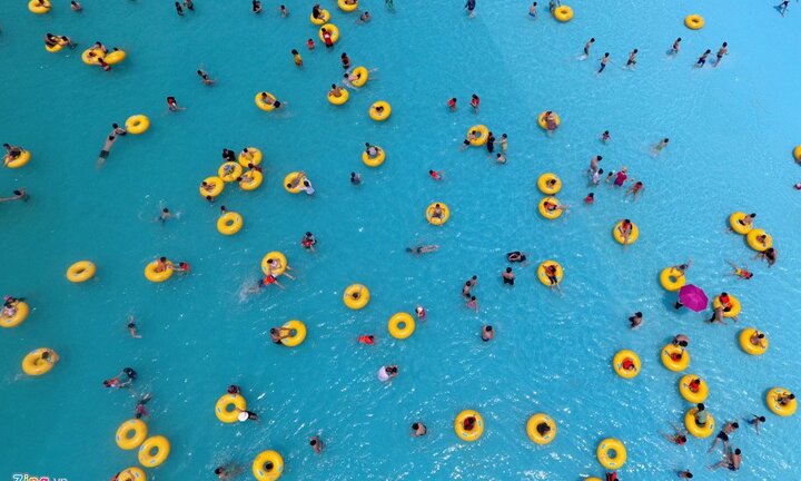 Thất vọng với bãi biển nhân tạo lớn nhất Đông Nam Á, nhiều người ngao ngán ra về