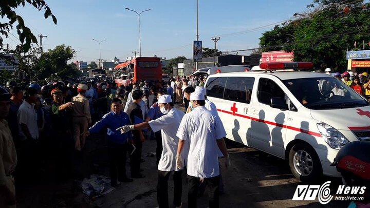 Xe tải tông xe khách ở Gia Lai: Phó Thủ tướng chỉ đạo khẩn