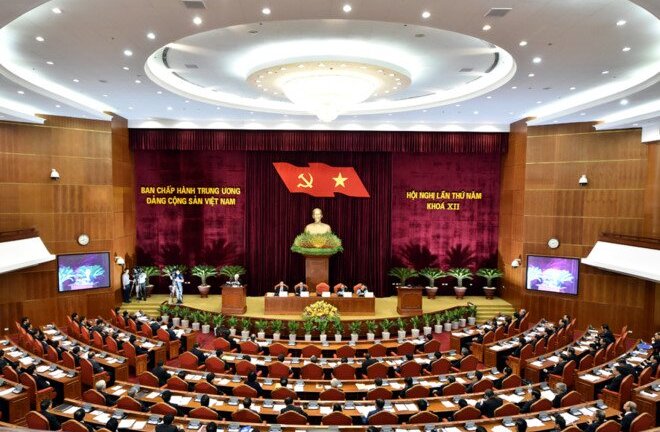 Trung ương thảo luận về kết quả kiểm điểm sự lãnh đạo của Bộ Chính trị
