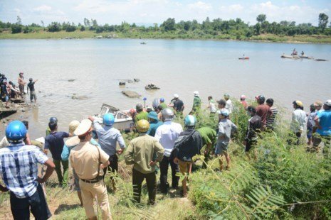 Bốn học sinh đuối nước ở Phú Yên: Kiểm tra thủy điện xả nước