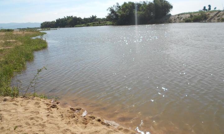 Cho con tập bơi, cả cha và con cùng chết đuối