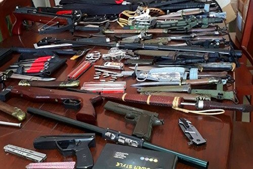 Triệt phá kho hàng 'nóng' chuẩn bị đến tay giang hồ