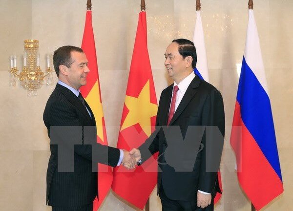 Chủ tịch nước Trần Đại Quang hội kiến Thủ tướng Nga Dmitry Medvedev