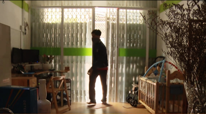 Chuyển nhà giúp thanh niên mới quen, bị trộm hàng loạt tài sản