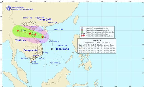 Bão số 2 mạnh cấp 9 áp sát các tỉnh Thanh Hóa - Hà Tĩnh