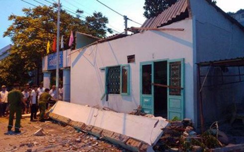 Sập mái hiên nhà, 3 phụ nữ chết thương tâm