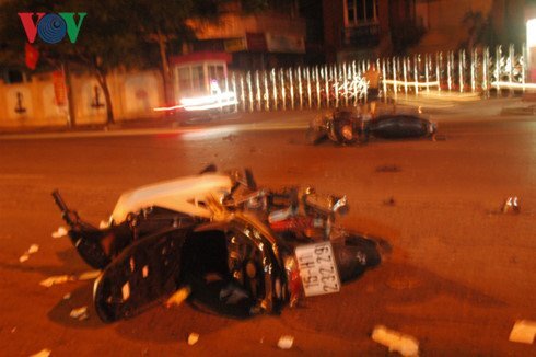 Siêu xe tông liên hoàn 4 xe máy ở Hải Phòng, nhiều người nhập viện