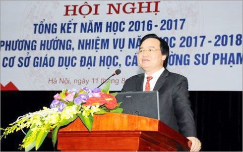 Điểm chuẩn sư phạm thấp kỷ lục: Bộ trưởng Giáo dục và Đào tạo nói gì?