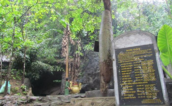 Tìm tên cho các liệt sĩ Hang Tám Cô: Bộ trưởng Đào Ngọc Dung chỉ đạo 'nóng'