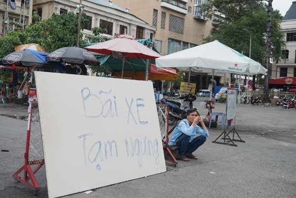 Ông Đoàn Ngọc Hải dẹp thêm 2 bãi xe giữa trung tâm Sài Gòn