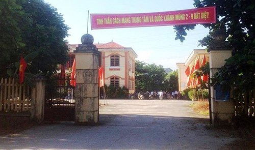 Cán bộ chính sách xã 'ém nhẹm' tiền mai táng của người có công