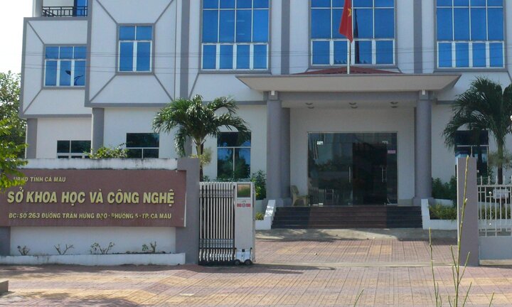 Đề nghị kiểm điểm Giám đốc Sở KH&CN tỉnh Cà Mau