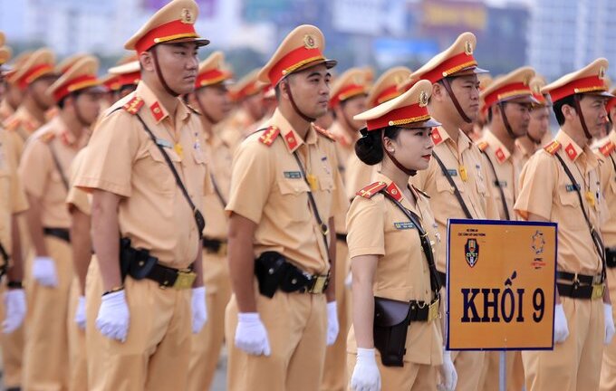 Ảnh: Gần 1.000 cảnh sát giao thông ra quân bảo vệ APEC