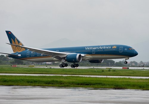 Hủy nhiều chuyến bay đi, đến Nha Trang do áp thấp nhiệt đới