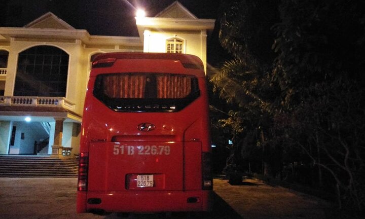 Nhóm côn đồ cướp xe khách trên đường Hồ Chí Minh ra trình diện