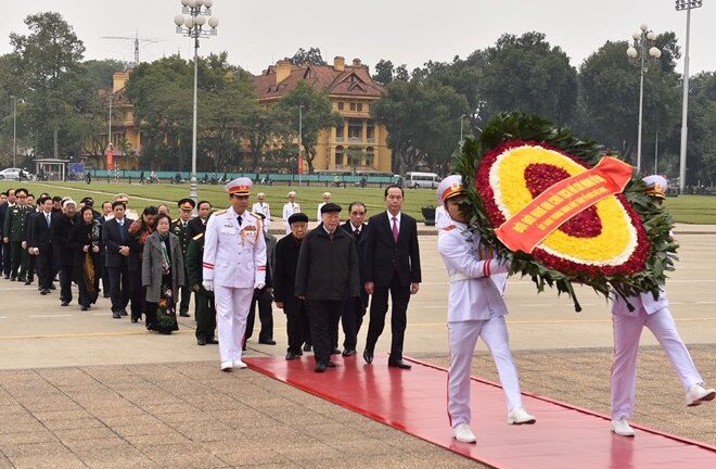 Lãnh đạo Đảng, Nhà nước viếng lăng Chủ tịch Hồ Chí Minh kỷ niệm 88 năm Ngày thành lập Đảng