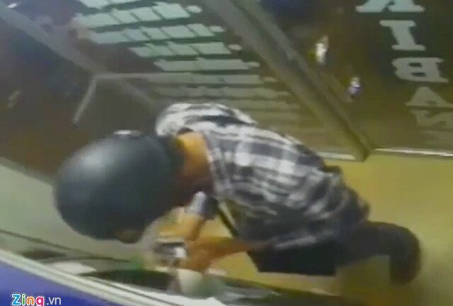 Dân miền Tây bị trộm hơn 1,5 tỷ đồng trong tài khoản ATM thế nào?