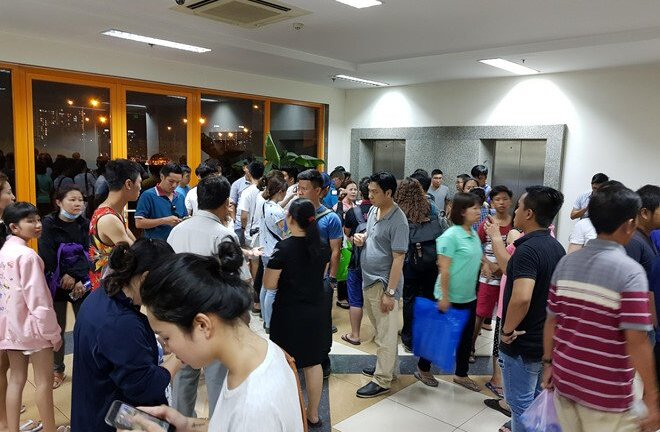 Muốn đối thoại với chủ đầu tư, cư dân Carina bị kẻ lạ mặt đe dọa